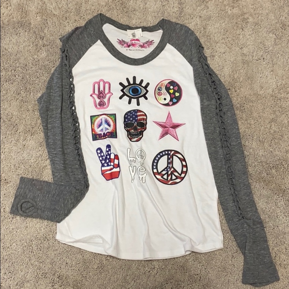 NWT long sleeve So Nikki T-shirt